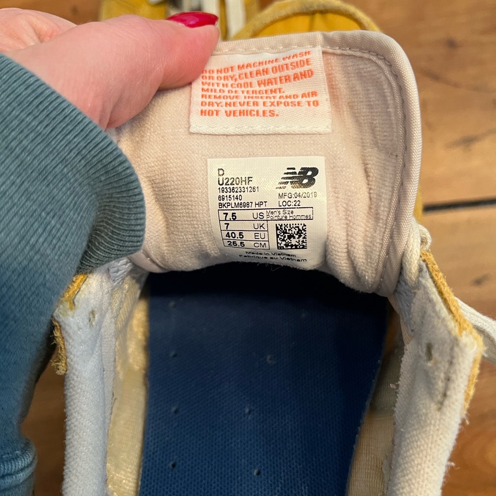 New Balance sneakers - Picture 6 of 6